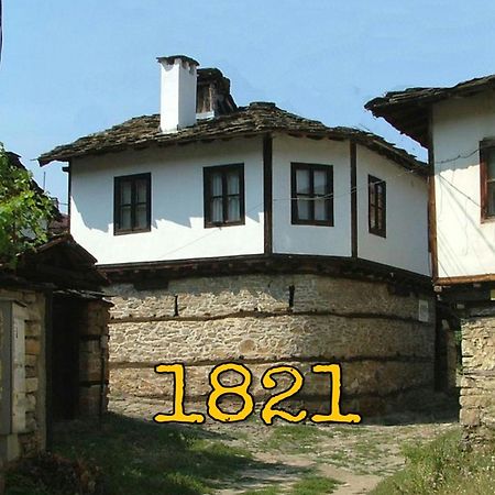 The Tinkov House In โลเวช ภายนอก รูปภาพ